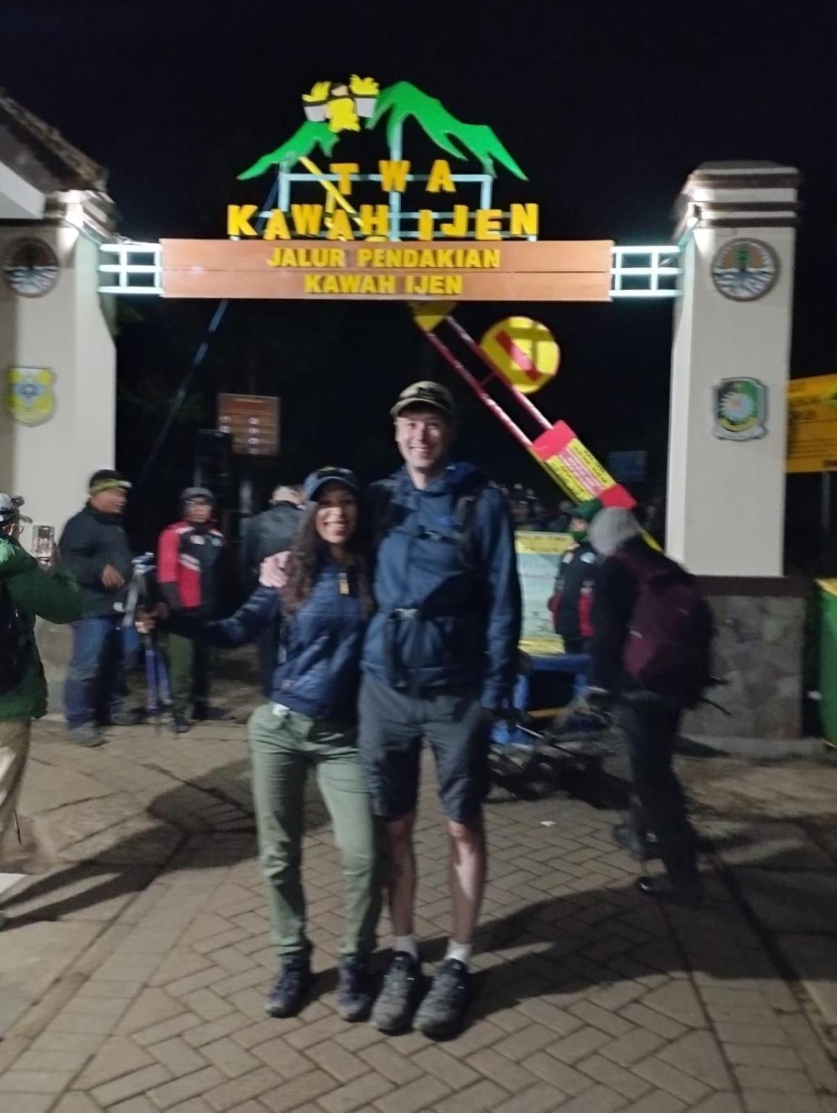 Dannu'S Homestay Ijen And Bromo Tour バニュワンギ エクステリア 写真